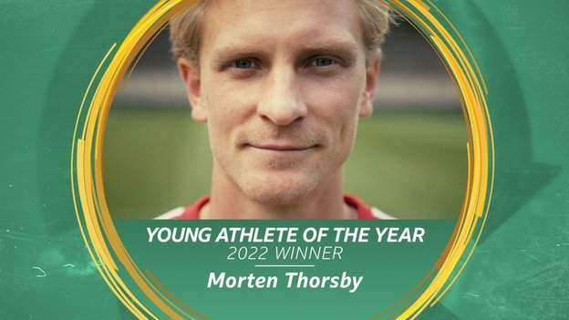 Morten Thorsby: Norwegian footballer named BBC Green Sport Young Athlete of the ..