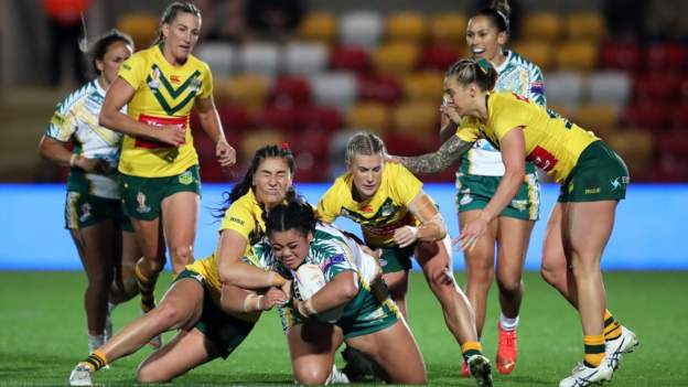 Coupe du monde de rugby à XV : l’Australie, championne en titre, marque 14 essais contre les Îles Cook