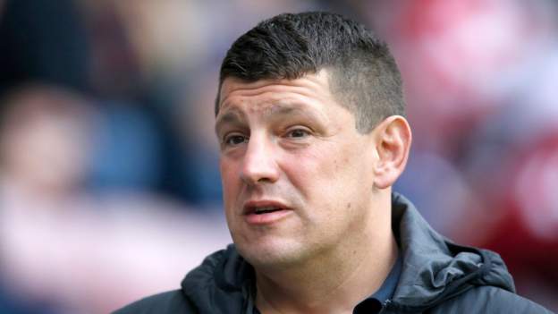 Wigan boss Peet signs four-year deal with club-ZoomTech News