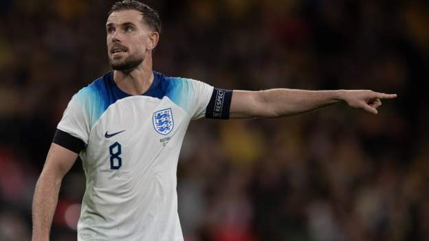 Jordan Henderson: England midfielder says he has to take criticism 'on the chin'