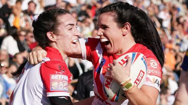 Women's Super League Grand Final: St Helens 28-0 Leeds - Saints score six tries to win title