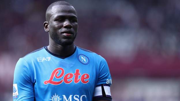 Kalidou Koulibaly: Chelsea sign Senegal defender from Napoli on four-year deal