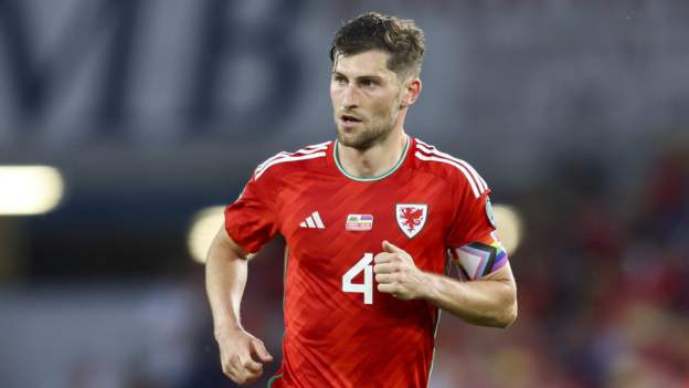 Euro 2024 qualifying: Wales defender Ben Davies to miss crunch Turkey ...