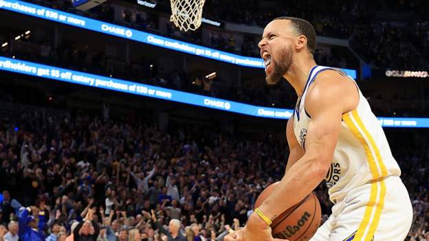 NBA: Stephen Curry helps Golden State Warriors to late win against Memphis Grizz..