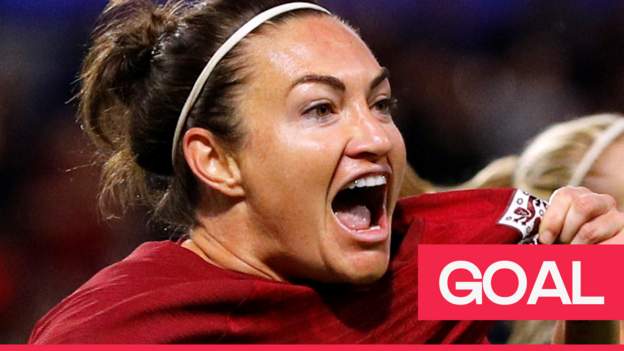 Womens World Cup Jodie Taylor Caps A Sweeping Move As England Break