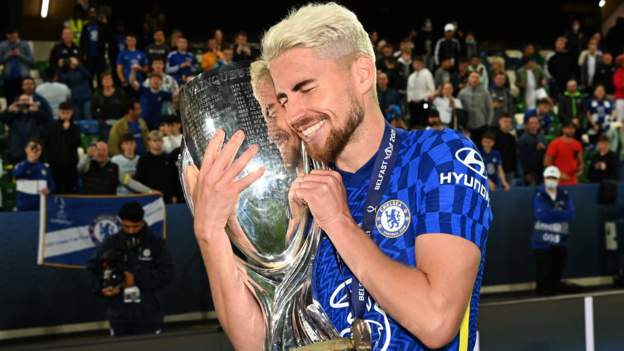 Supercoppa Europea: Jorginho balla fuori Windsor la notte in cui NI è salito sul palco del club mondiale