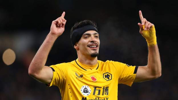 Wolves 2-1 Everton: Raul Jimenez scores as hosts add to Toffees' troubles