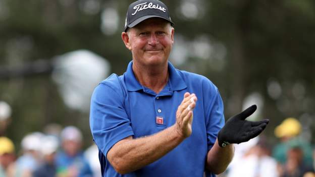 Lyle left waiting overnight for final pro putt
