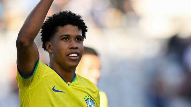 Forest sign Brazilian Santos on loan from Chelsea
