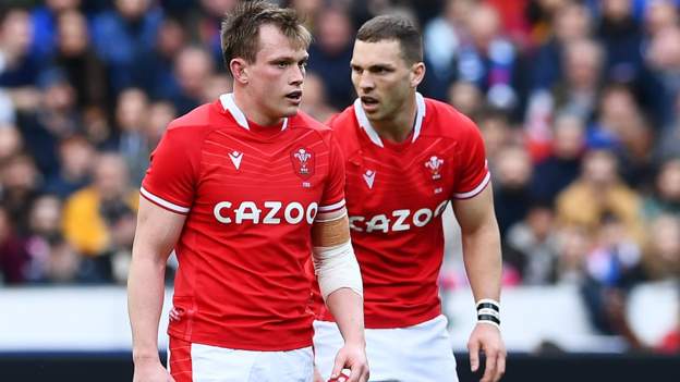 Gatland explains Wales centre omissions for France