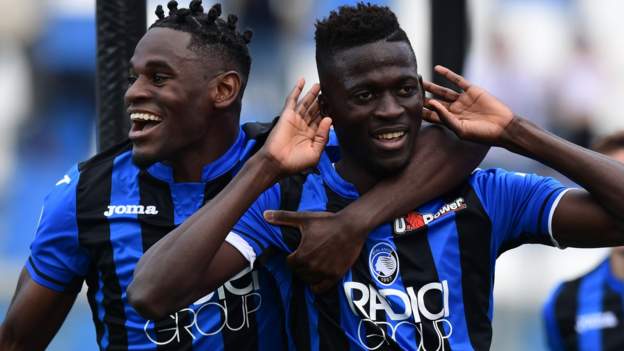 Atalanta 2 1 Genoa Hosts Boost Champions League Hopes With Narrow Win Bbc Sport