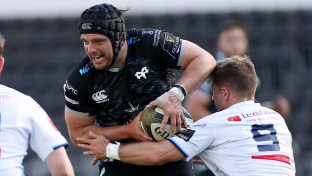 Dan Evans: Ospreys full-back signs two-year contract - BBC Sport