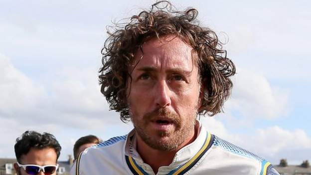 Ryan Sidebottom: Ex-England bowler on mental health struggles in transition to r..