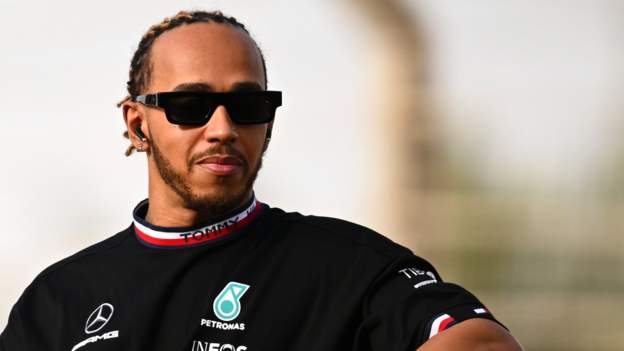 Lewis Hamilton calls on Saudi Arabia to improve human rights record