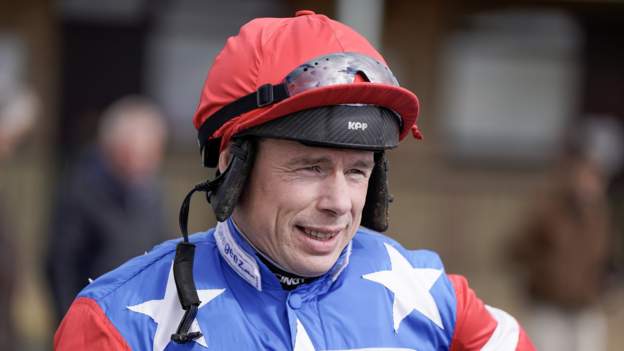 O'Regan completes full set with victory at Hereford