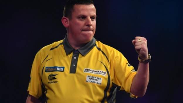 World Darts Championship: Dave Chisnall Survives Scare To Reach Round ...