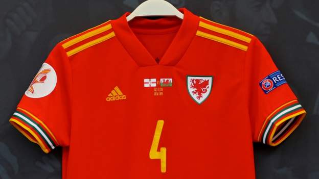 Euro 2021 qualifier: Wales women to debut new shirt - BBC Sport