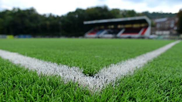 Pontypridd to replace Sardis Road pitch - BBC Sport