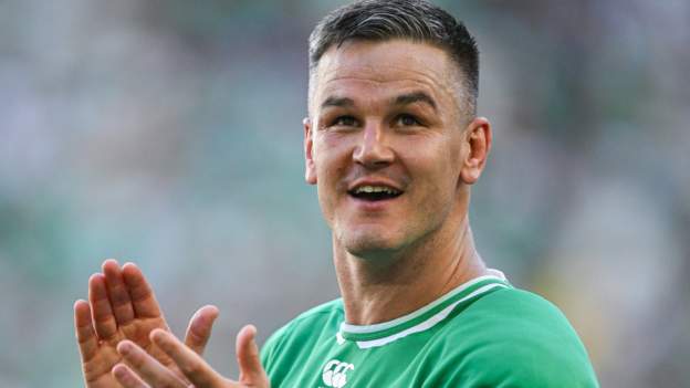 Sexton becomes Ireland's record points scorer