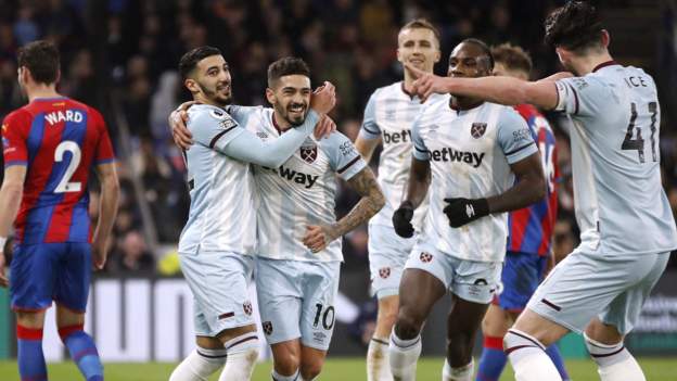 Crystal Palace 2-3 West Ham: Michail Antonio and Manuel Lanzini on target for Ha..