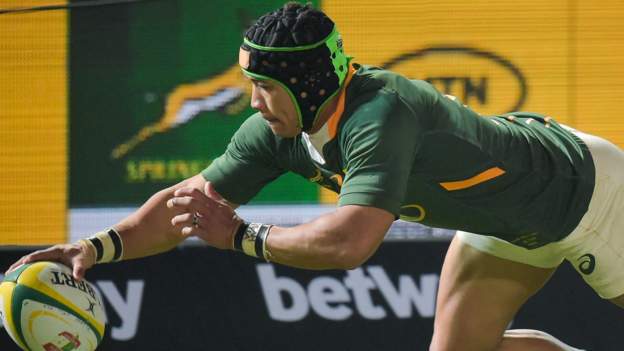 South Africa 32-29 Wales: Welsh hearts broken by last kick of Springboks thriller