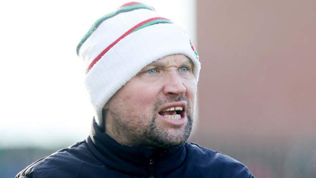 Feeney leaves Glentoran by mutual consent after nine months in charge