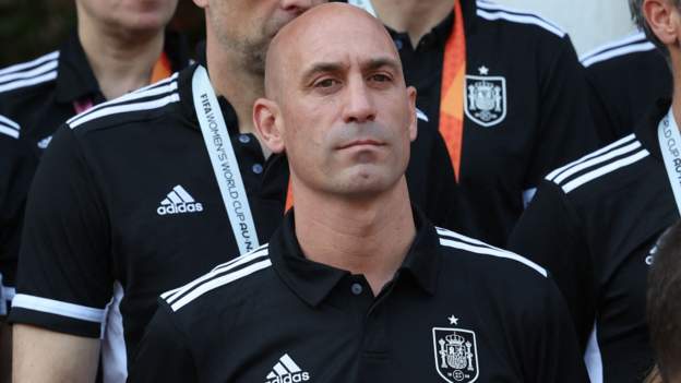Luis Rubiales: Ex-Spanish football federation chief given three-year ban by Fifa