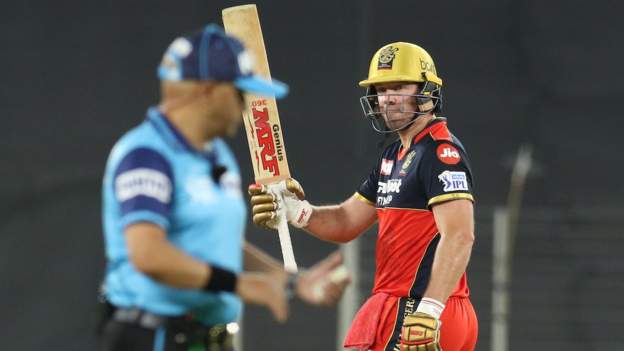 IPL: AB de Villiers stars as Royal Challengers Bangalore beat Delhi  Capitals to go top - BBC Sport