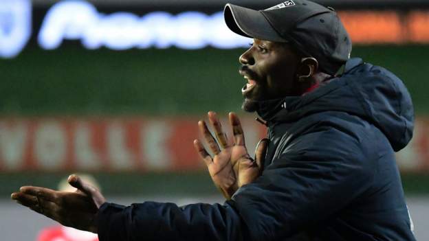 Claude Makelele: DR Congo job appeals to former Chelsea midfielder - BBC Sport