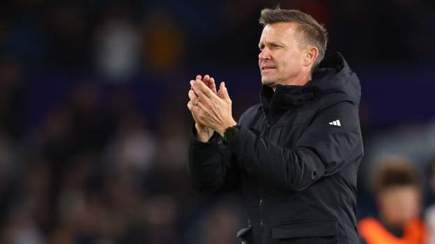 West Ham drop into bottom three after Leeds draw