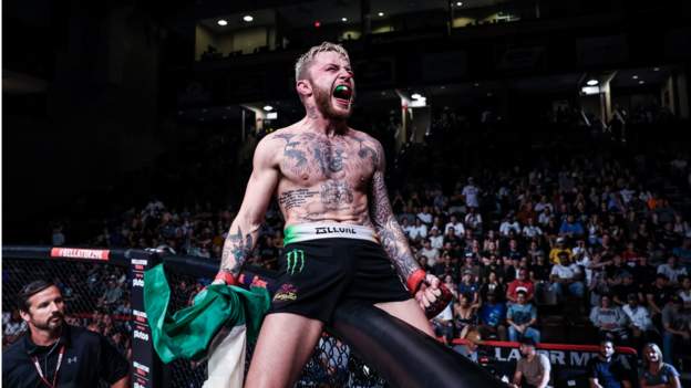 Ireland's Gallagher earns narrow win on comeback