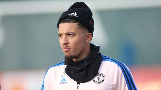 Casemiro double helps Man Utd cruise past Reading