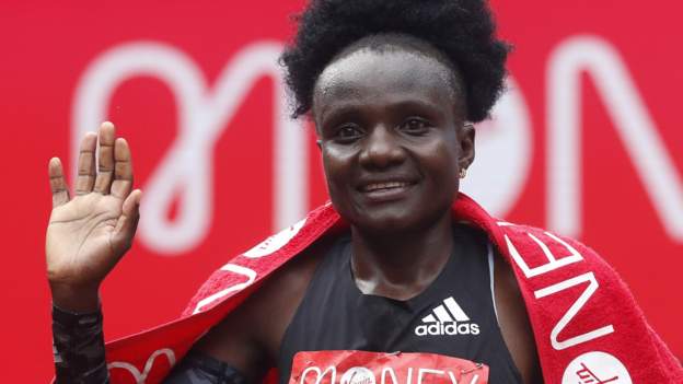 London Marathon 2021: Joyciline Jepkosgei wins women's race as Brigid Kosgei str..
