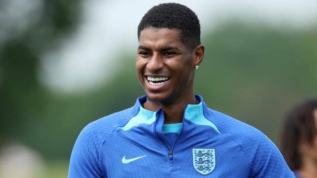 Marcus Rashford: Manchester United forward '100% committed' to England