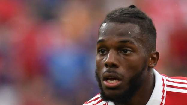 Forest 'at final stages' of deals for Tavares & Murillo