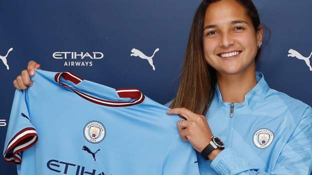 Deyna Castellanos: New Man City signing eyes success in Europe