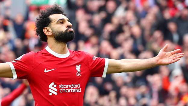 Salah scores winner as Liverpool move top