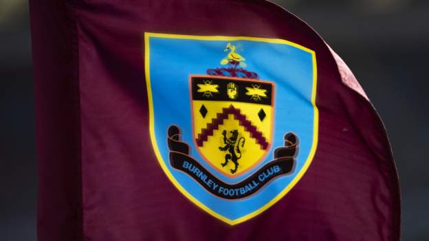 Burnley offer to buy shares from supporters