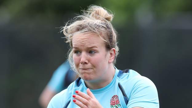 Davies leads Bears to thrilling win on debut