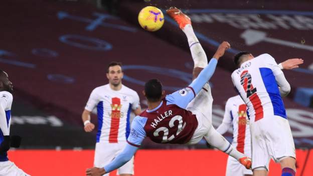 Brighton 1-2 Crystal Palace: Christian Benteke grabs last-gasp winner for  visitors - Eurosport