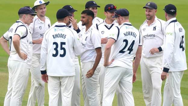 Bob Willis Trophy final: Bears build lead after bowling out Lancashire for 78 at Lord's