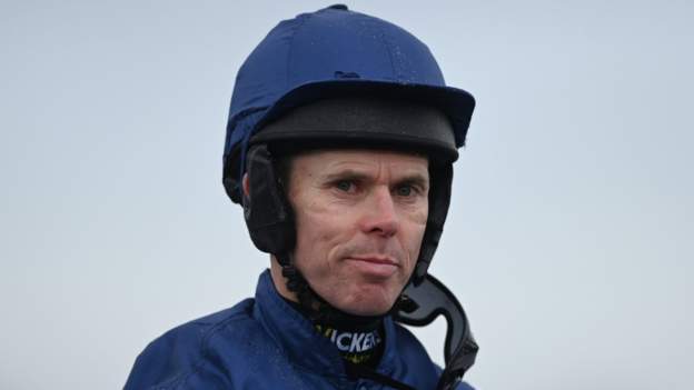 Lee moves hospital as he recovers from spinal surgery