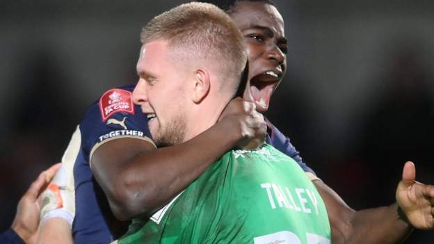 Salford City 4-4 Peterborough United [4-5 pens]: Posh go through after penalties