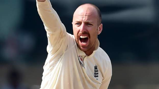 Jack Leach: England Spinner Signs Somerset Contract Extension - BBC Sport