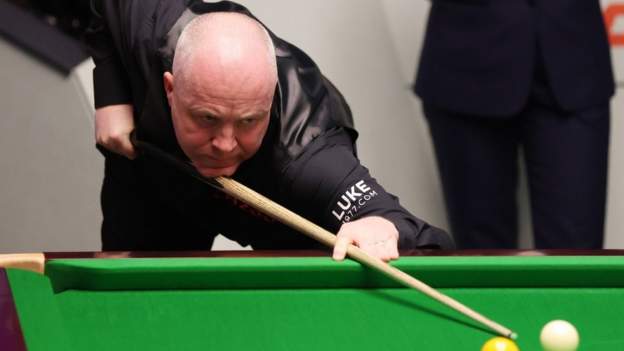 World Snooker Championship 2023 results: Mark Selby fights back against  John Higgins - BBC Sport