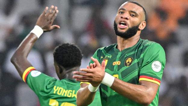 Toothless Cameroon held to draw by 10-man Guinea