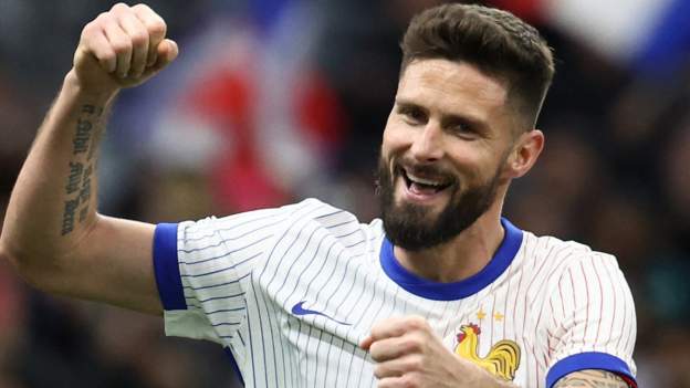 Giroud scores as France fight back to beat Chile