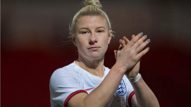 Sarina Weigman: Jaunākā Anglijas komanda ir “tuvu” eiro izvēlei