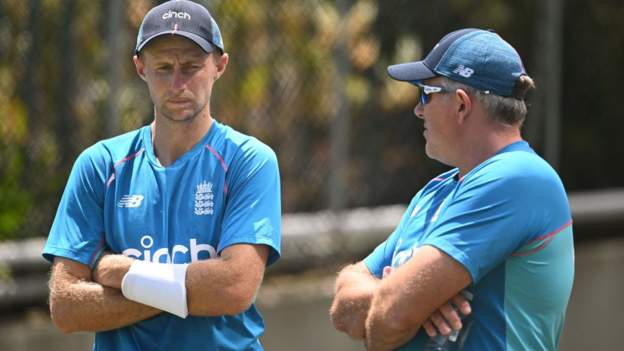 The Ashes: Joe Root wants Chris Silverwood to remain as head coach
