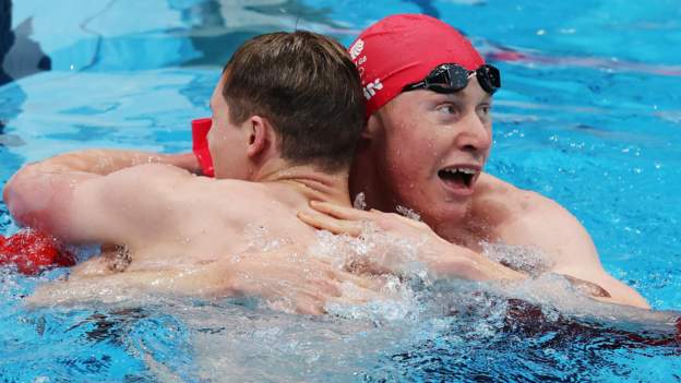 Tokyo Olympics: Tom Dean takes stunning gold &amp; Duncan Scott silver for GB in..